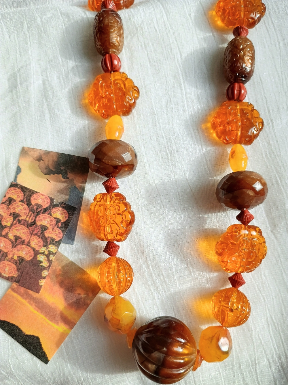 🦣 BOHEMIAN CHIC 🦣 TRU VTG Honey Resin, Chunky Statement Necklace, Maximalist